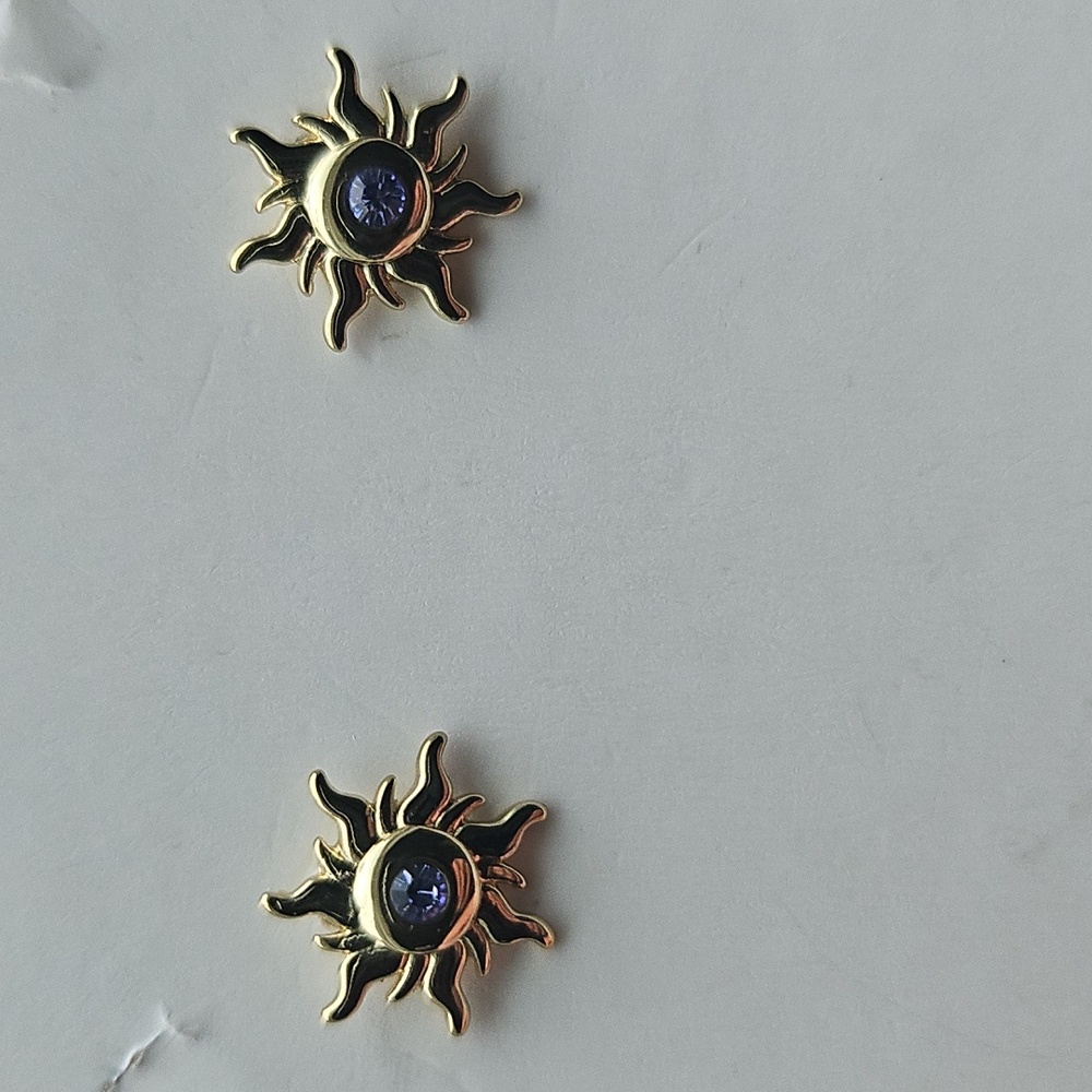 NWOT DISNEY Starburst Stud Earrings